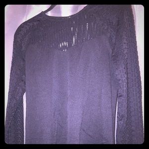 FLASH SALE!! Fabletics Jeanie Long- Sleeve Top